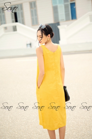 SONO - Đầm linen cổ tim thêu dọc