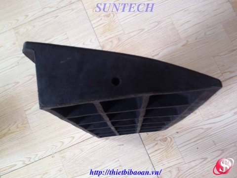 Cao su cầu dốc (cao su bậc thềm) KT : 600 x 250 x 100