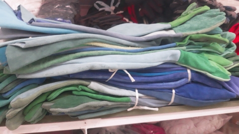 Găng tay da hàn dài