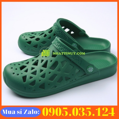 Giày nhựa đi trong khách sạn