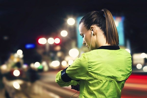 Đi bộ sau bữa ăn: Lợi hay hại?