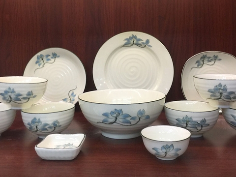 Gốm sứ Bát Tràng - Thương hiệu quê đi lên trong thời hội nhập