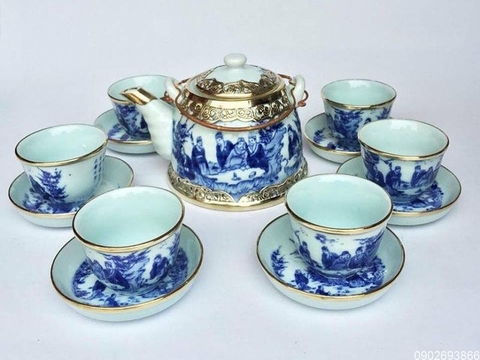 Gốm sứ Bát Tràng: Thương hiệu gắn với bề dầy văn hóa