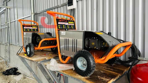 Nên đầu tư 1 hay 2 máy rửa xe cho trung tâm?