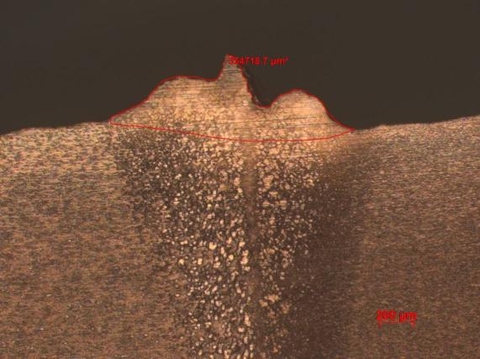 Hình Ảnh hiển vi kim tương các đoạn ống có mối hàn hướng 6 giờ (B)(phóng đại 50X).