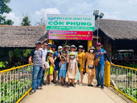 TOUR DU LỊCH CỒN PHỤNG BẾN TRE - 1 NGÀY