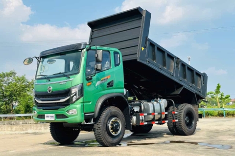 xe ben chiến thắng 7t7