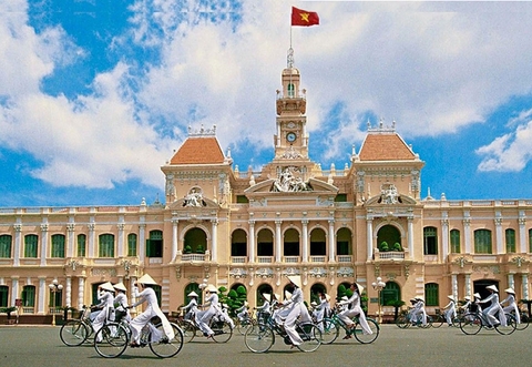 HO CHI MINH CITY - CU CHI TUNNEL 1 DAY