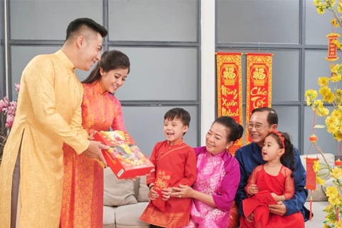 Tuyển Chọn Những Lời Chúc Tết Bố Mẹ Hay, Ngắn Gọn, Ý Nghĩa Nhất