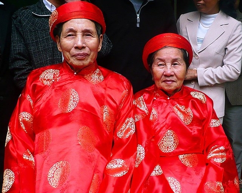 Các món quà mừng thọ 90 tuổi ý nghĩa thiết thực cho ông bà, bố mẹ già