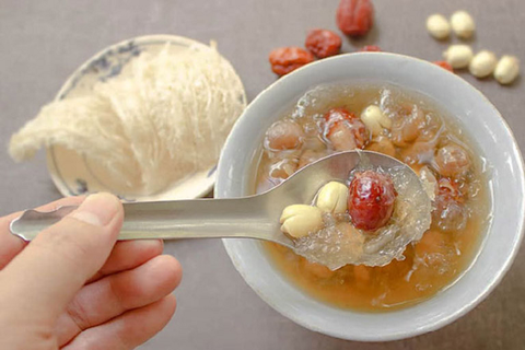 5 công thức yến chưng táo đỏ giàu dinh dưỡng