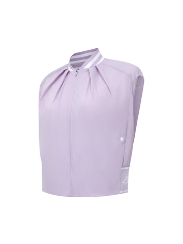 반팔 조끼로 완성하는 시원하고 트렌디한 여름 룩