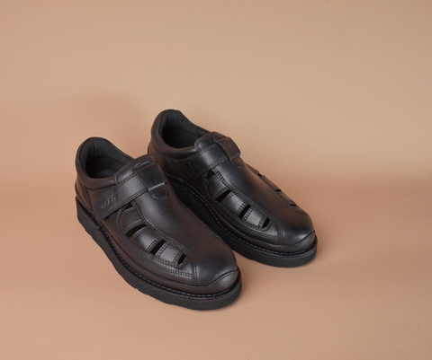 ECCO FISHMAN SANDAL IN BLACK - RESOLE