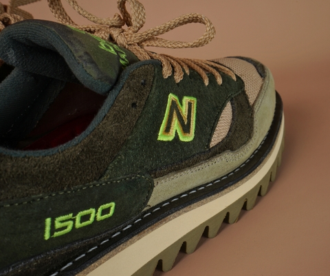 NEW BALANCE 576 - RESOLE VIBRAM