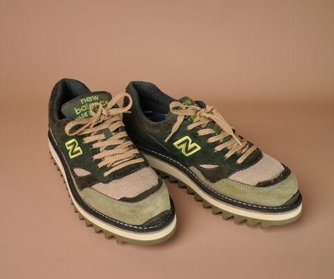 NEW BALANCE 576 - RESOLE VIBRAM