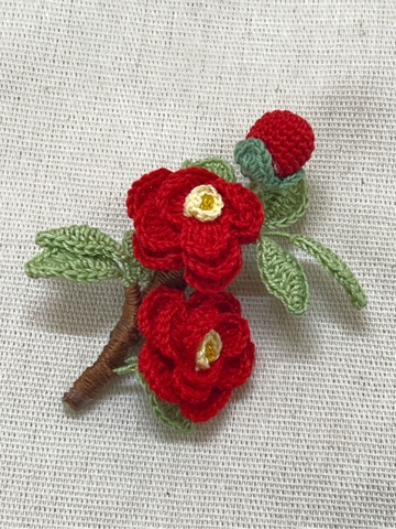BROOCHES RED DAISY & BUD