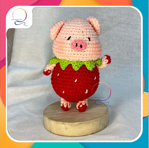 BIG ANIMALS BIG STRAWBERRY PIG