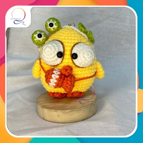 BIG ANIMALS CHICKEN IN FROG HAT AND FISH BAG