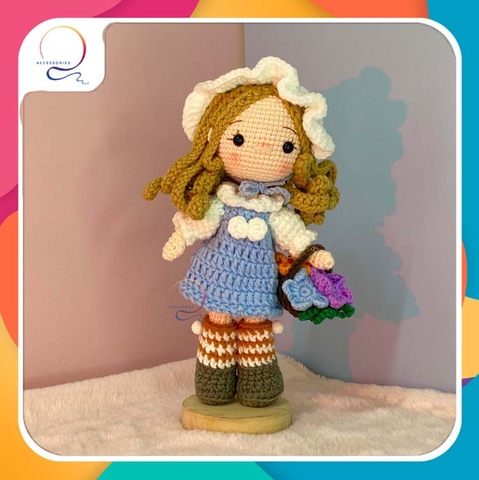 WINTER DOLLS MAIDIE