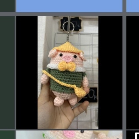 BIG ANIMALS PIGGY IN GREEN & YELLOW CLOTHES