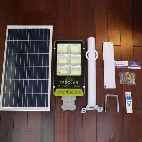 den-ban-chai-nang-luong-mat-troi-tp-solar-300W-6