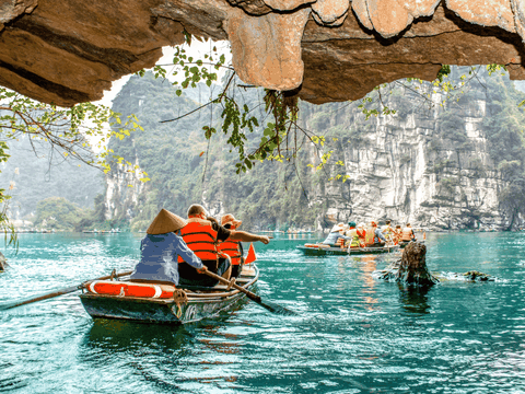 Hanoi Sapa Tam Coc cave Tam Chuc pagoda