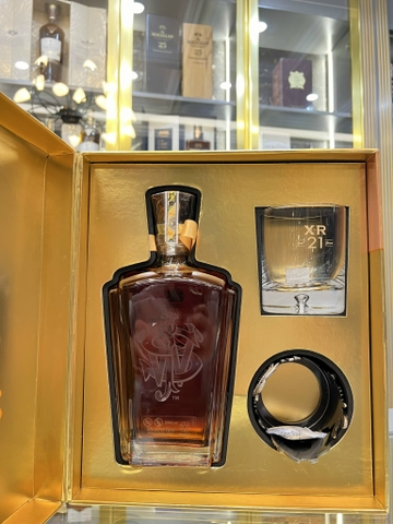 Johnnie Walker XR 21 hộp quà