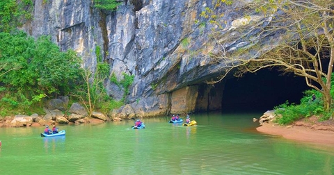 Tour du lịch Quảng Bình 3 ngày 2 đêm khởi hành từ Hà Nội ( Máy bay).