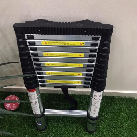 Phụ kiện ốp cột chống trượt cho thang nhôm rút đơn