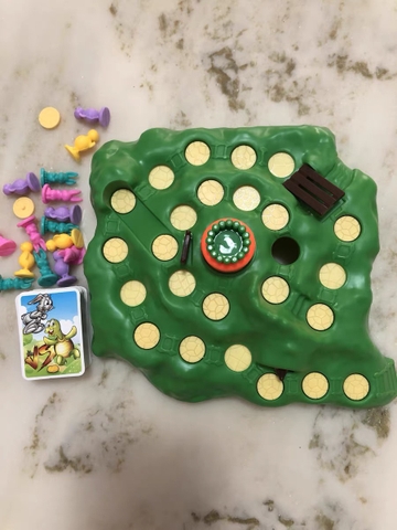 Bộ trò chơi thỏ vượt bẫy giải trí vui nhộn cho trẻ em và gia đình