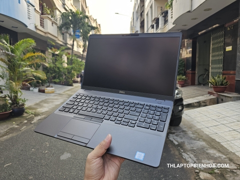 Dell Latitude 5500, Core i7 8665U, RAM 8GB, SSD 256GB, 15.6 inch FullHD IPS