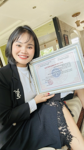 Nguồn năng lượng vô tận: Người mẹ, Nhà Phân phối Nguyễn Hương và sức mạnh đặc biệt