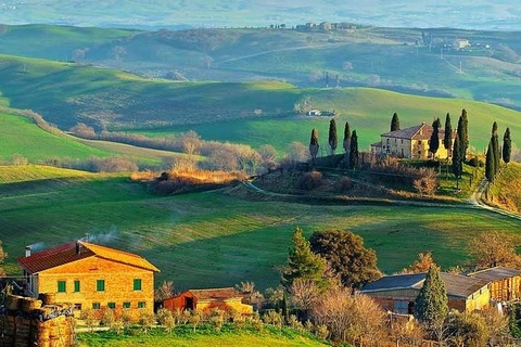 TRẢI NGHIỆM NẾM RƯỢU THEO NHÓM NHỎ Ở VÙNG NÔNG THÔN TUSCAN