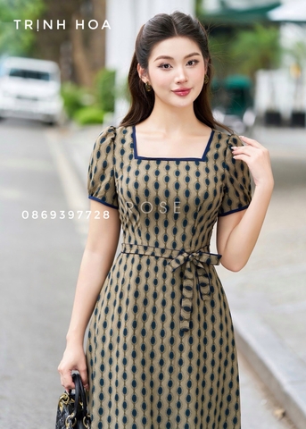 Đầm cổ vuông cộc tay, dáng xoè cao cấp