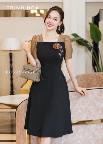 Mẫu đầm công sở dáng xoè phối nâu sang chảnh
