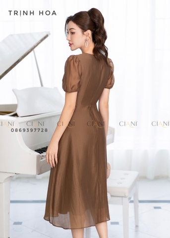 Váy đầm liền dáng xoè mùa hè phù hợp đi chơi lẫn đi làm