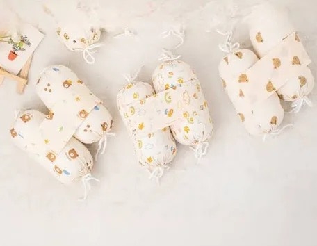 Bộ gối chặn và gối chống lõm đầu Molli cho bé