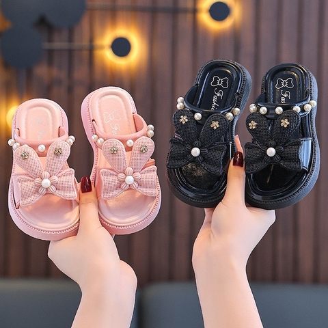 Dép lê nhựa dẻo đính nơ ngọc nhẹ chống trơn trượt cho bé sz 25-26