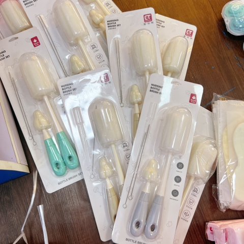 Set 2 cọ bình sữa Clever có mút phù hợp với mọi loại bình