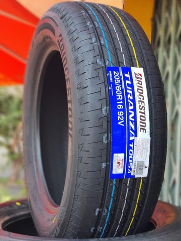 205/60R16 BRIDGESTONE Indo TURANZA T005A
