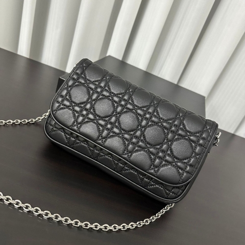 Túi Đeo Vai Lady Dior Remake Korea Pouch Size 22 cm