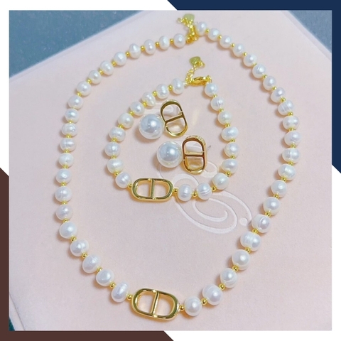 Bộ trang sức ngọc trai CD Dior mặc áo dài đẹp cho nữ mã V78450B910