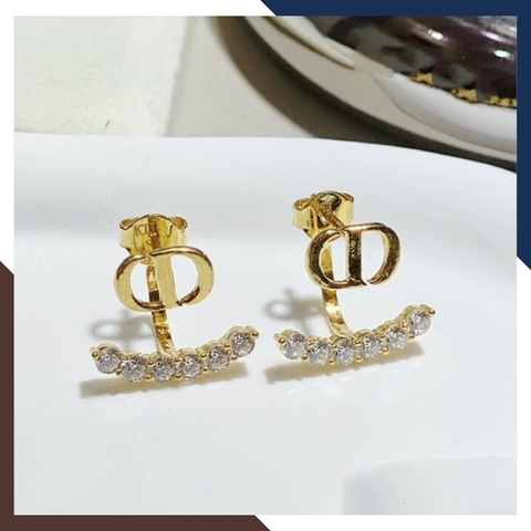 Bông tai CD Dior vàng tây 10k dáng cong đính dải đá ôm vành tai cho nữ đẹp mã TL51