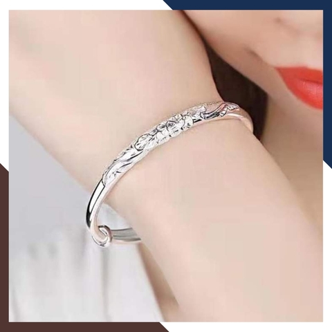 Kiềng tay bạc nữ, Vòng tay bạc nữ dạng kiềng khắc họa tiết hoa sen mã 50TL5C5