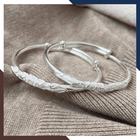 Kiềng tay bạc nữ, Vòng tay bạc nữ dạng kiềng khắc họa tiết hoa sen mã 50TL5C5