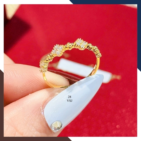 Nhẫn vàng 10K nữ bản mảnh NVN370 – nhẹ nhàng mà nổi bật, phù hợp với tay nhỏ