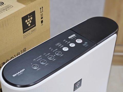 Máy sưởi gốm bù ầm Sharp HX-RK12