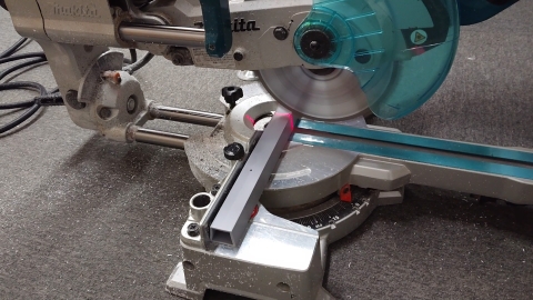 MEJIBO - THANH CHỈ TƯỜNG CHO TƯỜNG BÊ TÔNG