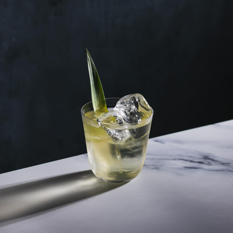 Ly phale không chì Nude SAVAGE Water 260ml