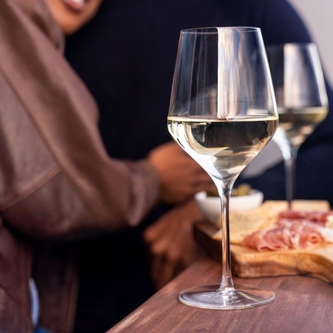 Ly thủy tinh Libbey Prism 13 oz Wine 384ml